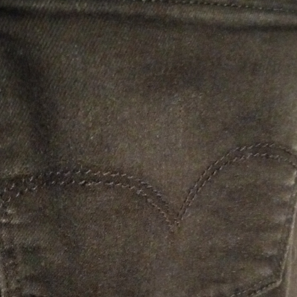 Levi's Women's 710 Mid - Rise Skinny Jeans - Black - Picture 4 of 7